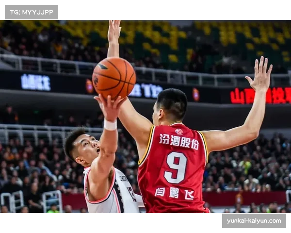 广州防守轮转速度偏慢 对手外线空位机会过多导致失分 广州防守轮转速度偏慢 对手外线空位机会过多导致失分